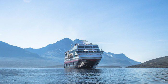 A photo of the MS Midnatsol cruise ship